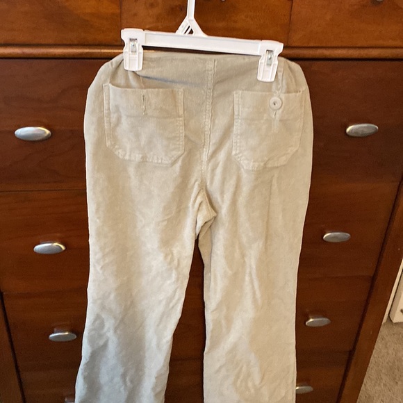 Great corduroy maternity pants 🤰🏼BOGO (maternity items only) - Picture 2 of 4